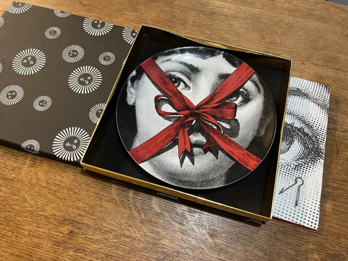 Bnwt fornasetti wall - bnwt,