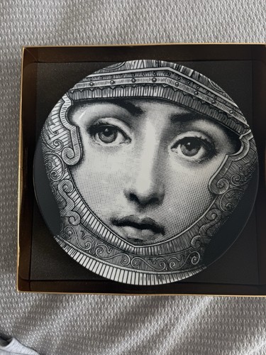 Fornasetti tema variazioni - e,